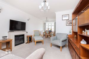 Photo 13- click for photo gallery